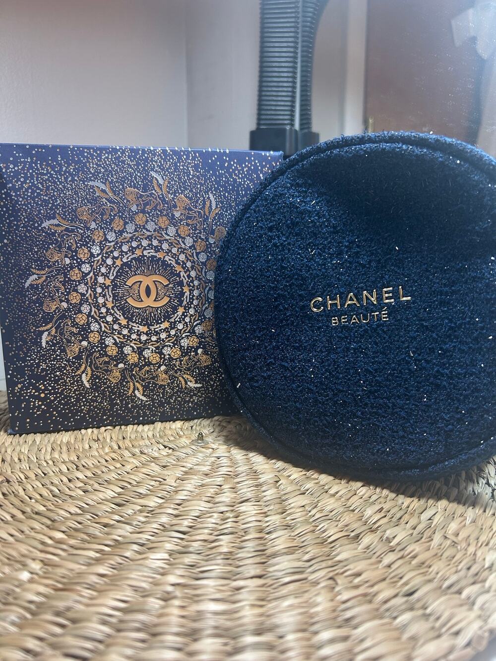 Chanel Beaute Navy Tweed Round Makeup Bag Holiday Limited Edition NEW in Box